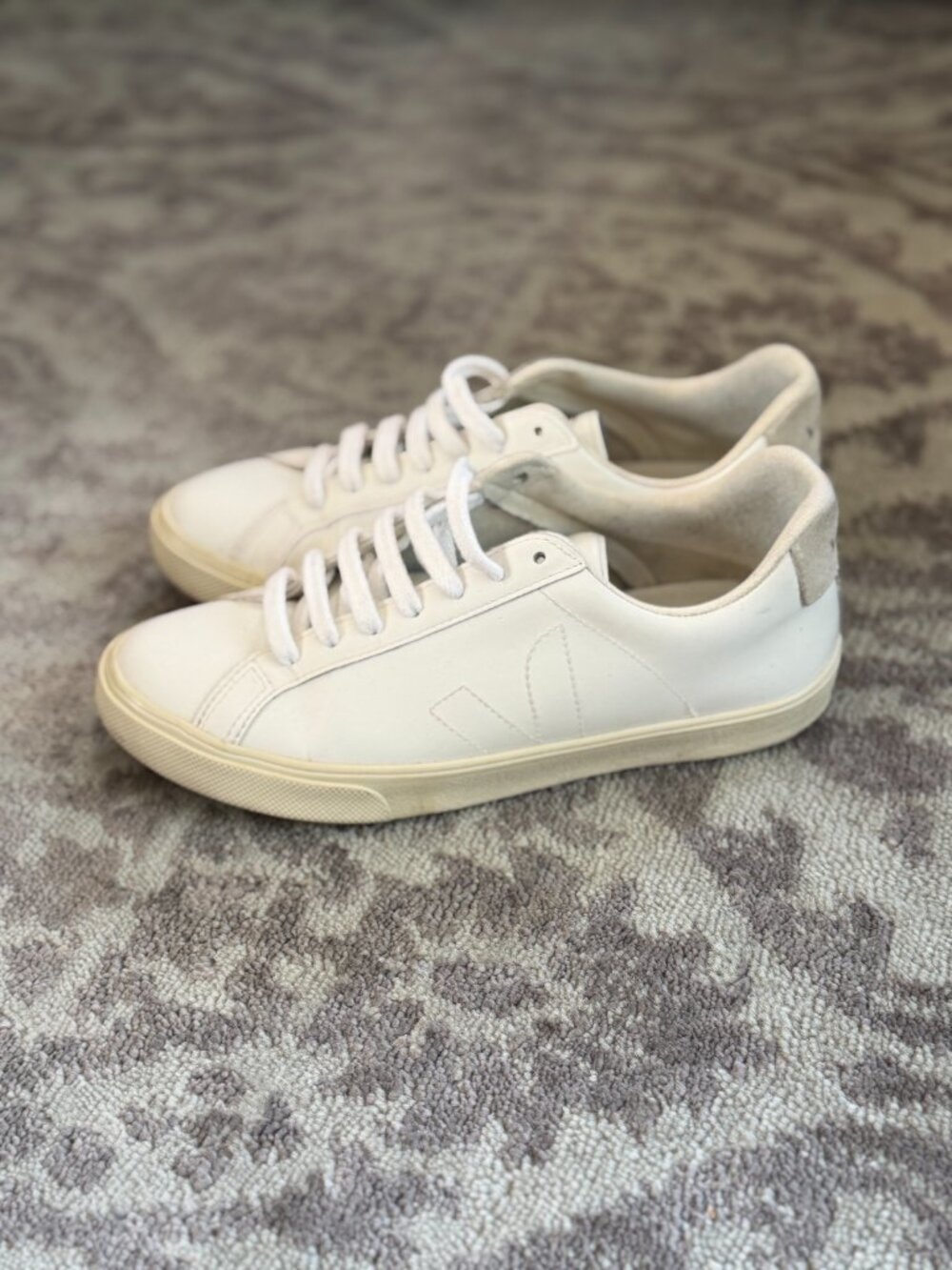VEJA Esplar Leather White Sneakers - Picture 2 of 13